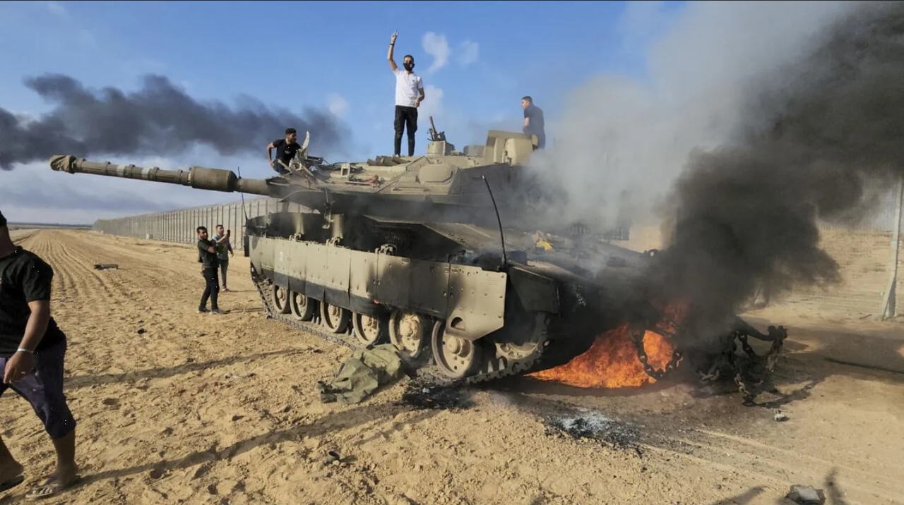 Israel asesina a tres rehenes 'por error', los vieron como amenaza