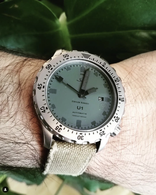 B66F32FA-4673-4B79-AF5C-F85187510ADA
