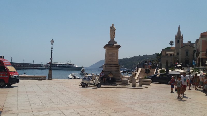 Sicilia y Eolias: 14 dias en coche - Blogs de Italia - Día 10: Eolias I: Lipari (3)