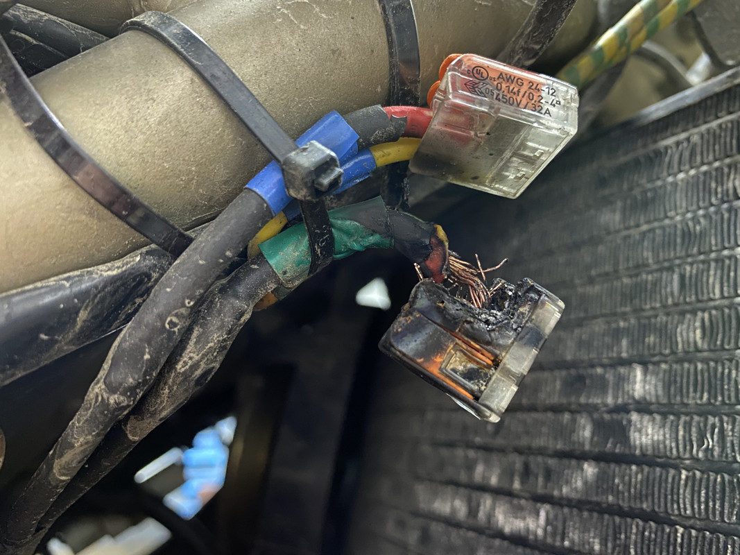 695E8F00-FE14-4433-8BE0-C85B2254B07D