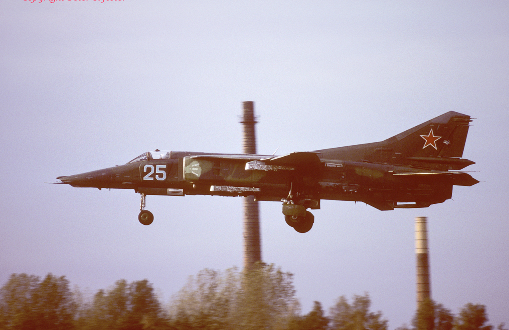 559 APIB Mig-27K 25 Blue_76802643377 (2)