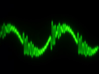 Napeti na kondenzatoru prvni harmonicka 366KHz 0