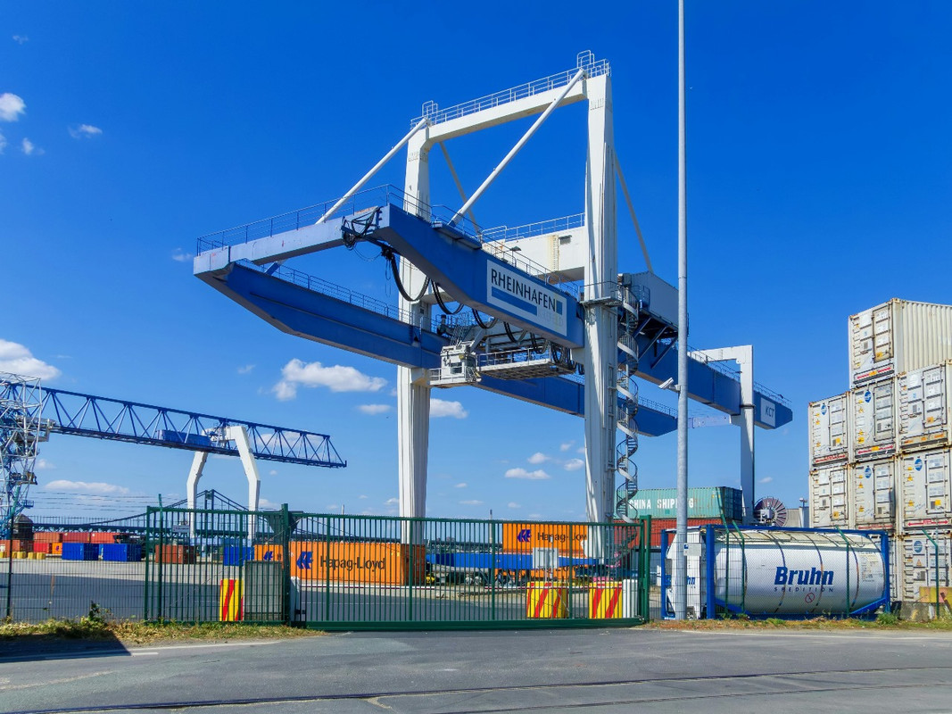 The Future of Ship Chandling: Trends, Technology & Practical Advice