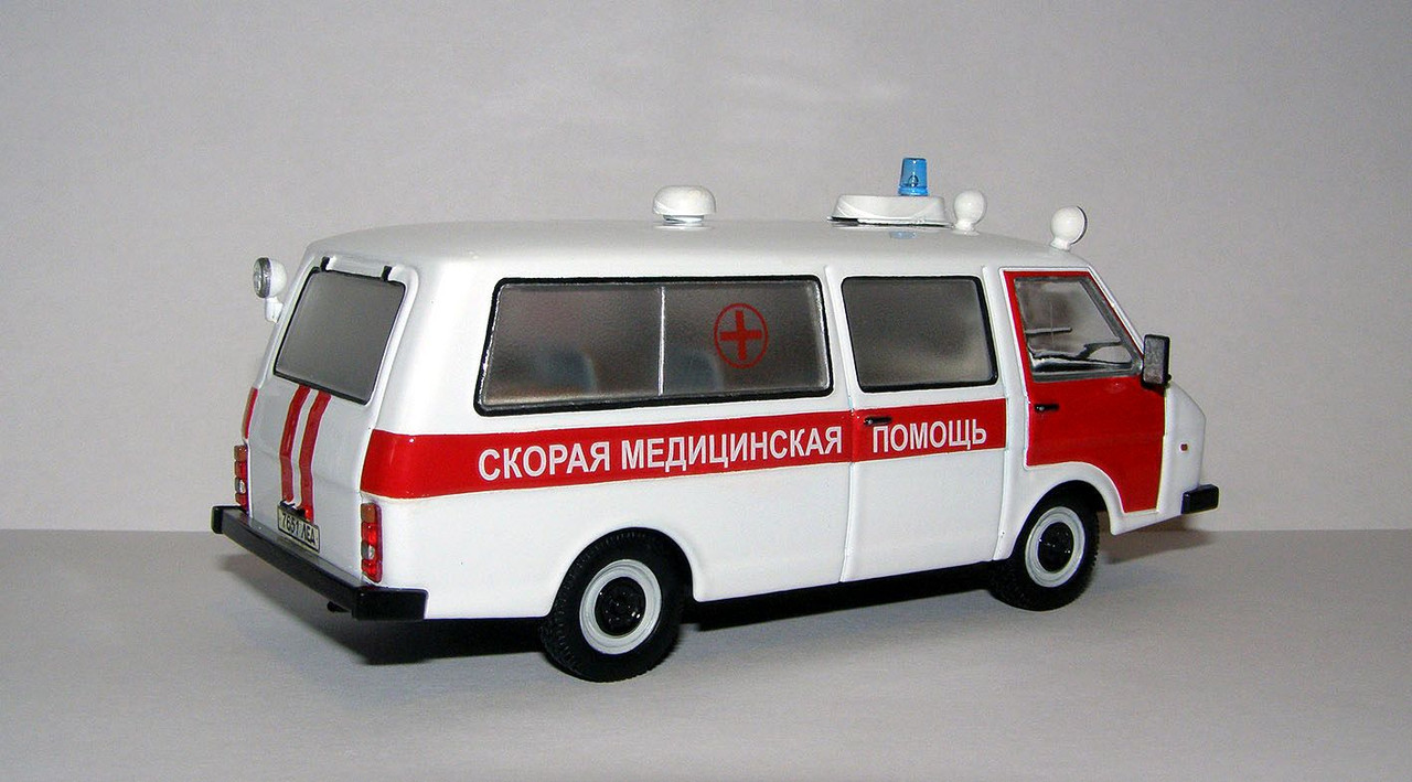 1989 RAF-2915-02 Latvija Ambulance (IST for DeAgostini AL#74 Con