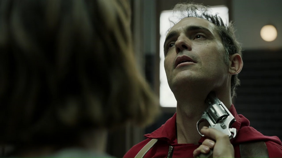 Money Heist 2017 WebRip Season 2 [Hindi + Tamil + Telugu + English] 480p 720p ESub Screenshot