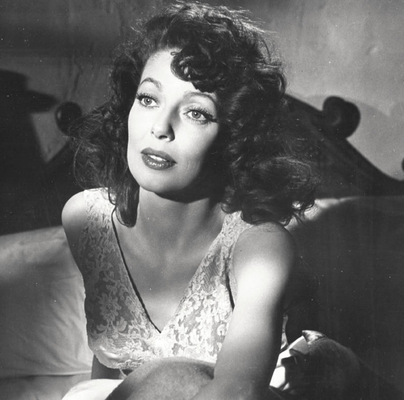 loretta_young_c73