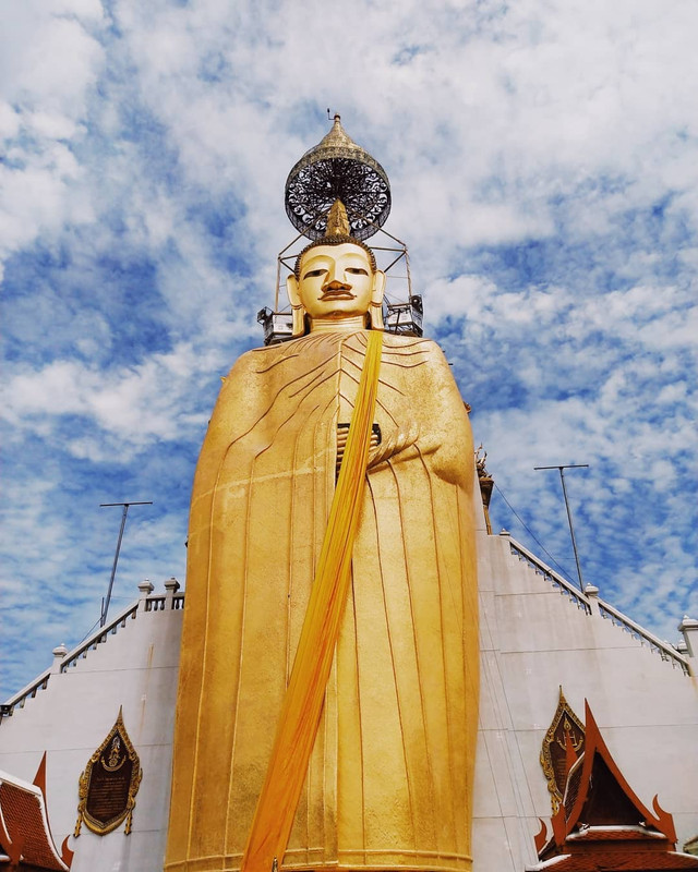 Kuil Wat Intharawihan