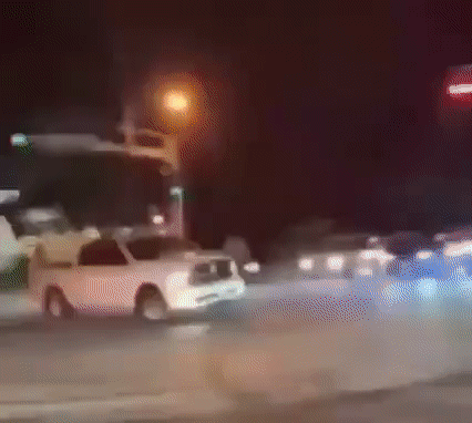 https://i.postimg.cc/MpWPpxk5/7.gif
