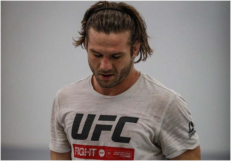 Боец на UFC наби крадец, който му задигнал дрехите и колата