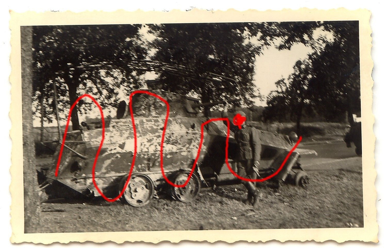 Deutscher Panzer Spähwagen 6 Rad abgeschossen