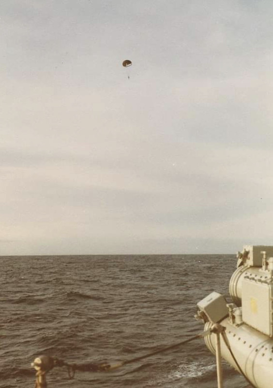 Lt Col Chaundler parachutes in to the South Atlantic 2 Jun 82 to take over command of @2PARA_HQ