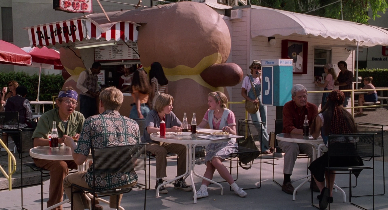 vlcsnap-2021-03-06-15h12m41s327