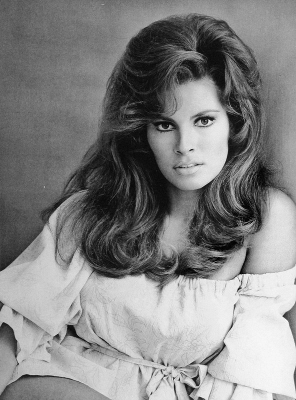 raquel_welch_d30