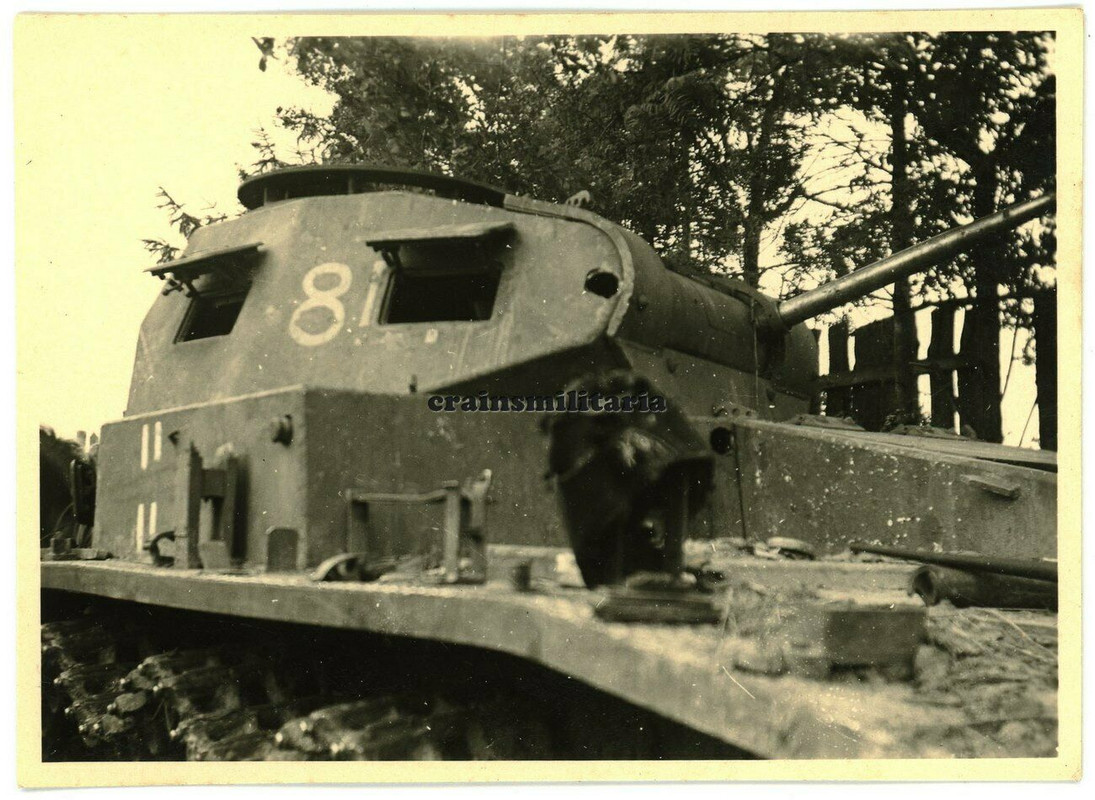 Orig. Foto Detail Turm zerstörte Panzer II Tank