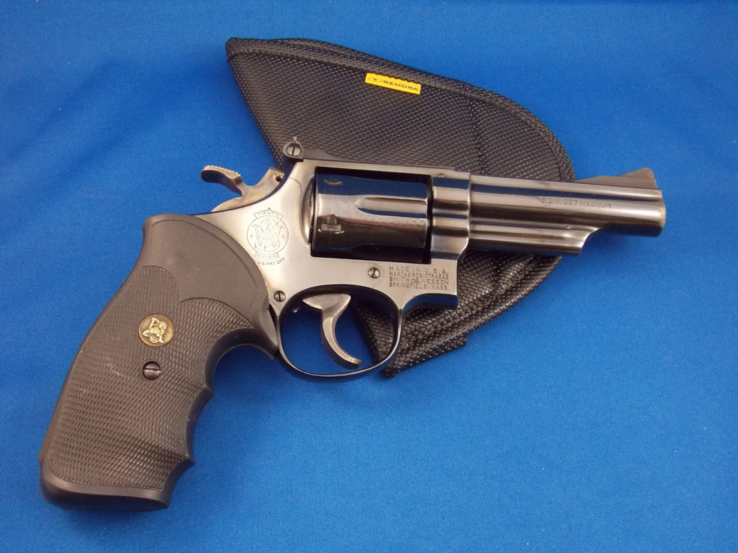 Model 19 Photo Day (5) (Large)