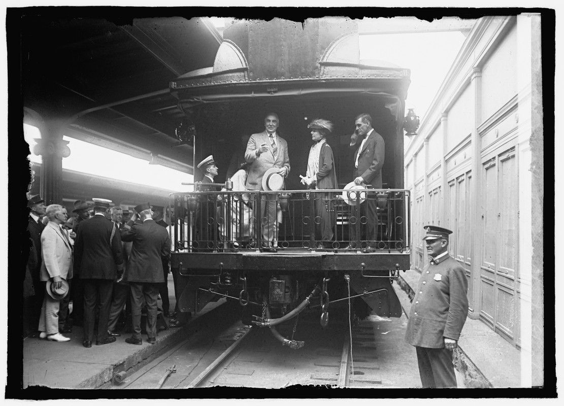 june-20th-1923-u-s-president-warren-g-harding-left-v0-zyh4a2bkv57b1