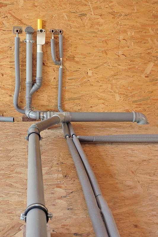 bathroom plumbing