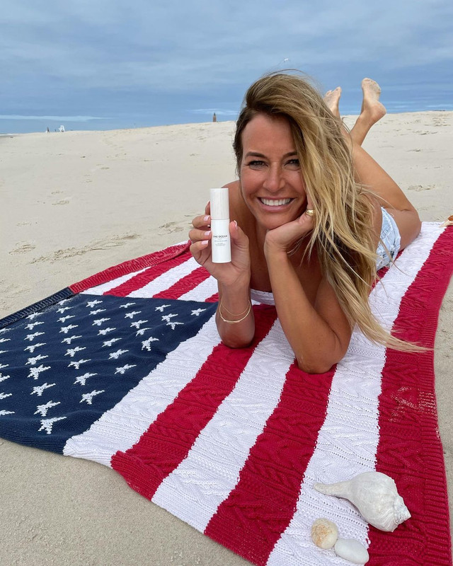 Kelly-Bensimon-Feet-5807023