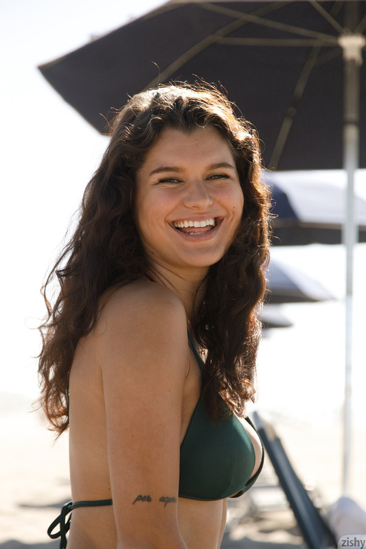 full_085_3242135237131700