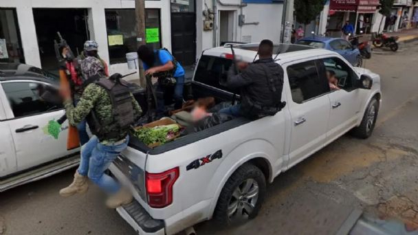 Google Maps capta a sujetos armados sobre una camioneta en el Estado de México