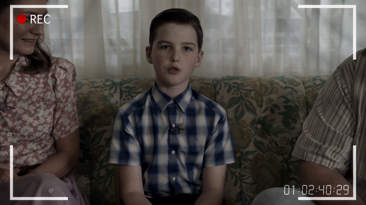 Young.Sheldon.S04E01.Il.giorno.del.diploma.1080p.BDMux.ITA.ENG.AC3.x265-BlackBit[screenshot 5]