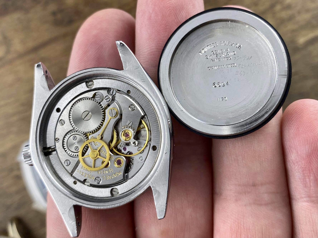 EE7465F4-86AB-4B5C-898A-37B5E808078C