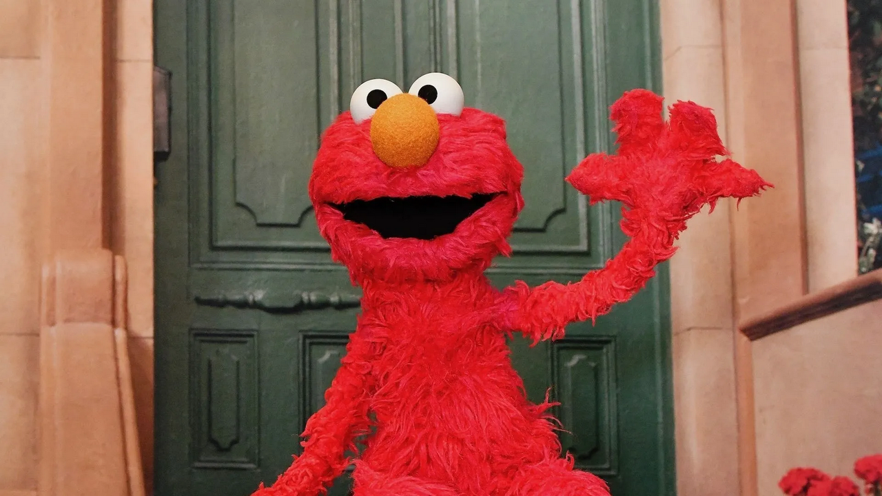 Elmo se topa con la cruda realidad tras preguntar 