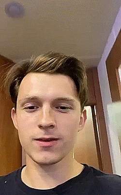 Tom_Holland.gif