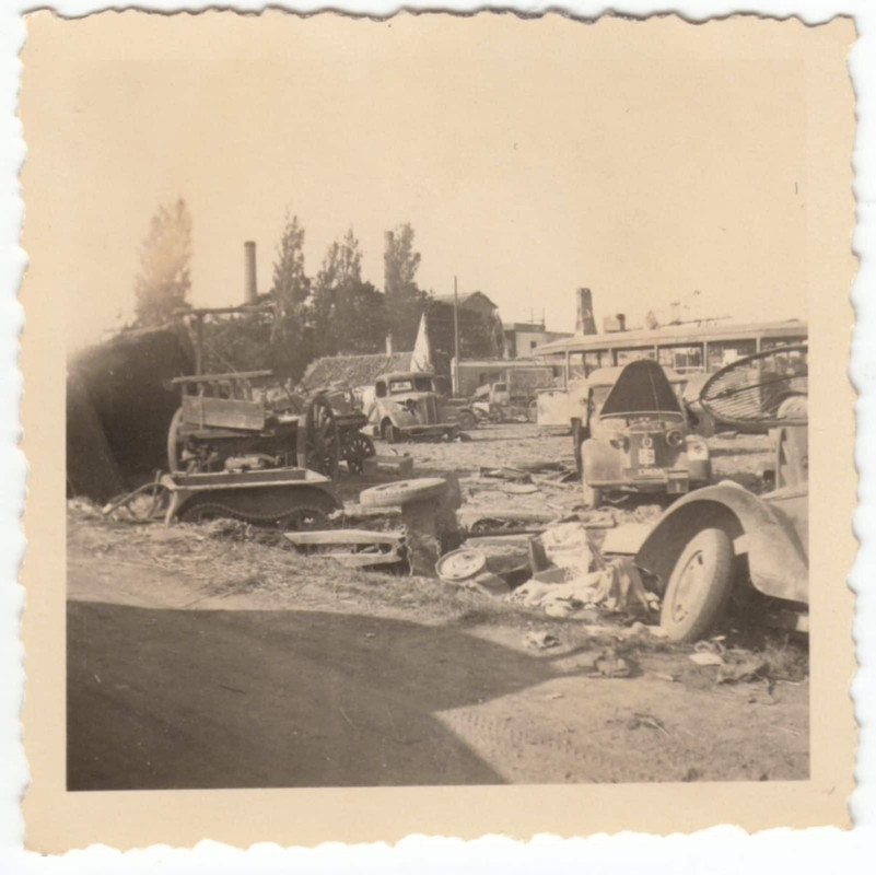 Wehrmacht i.d.Straßen v.Dünkirchen Dunkerque zer