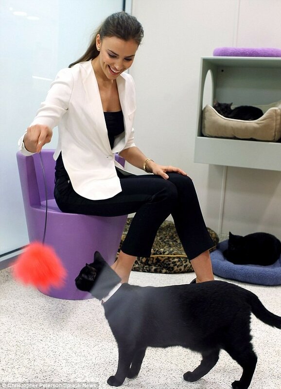 article-2248317-1684E869000005DC-829-634x878