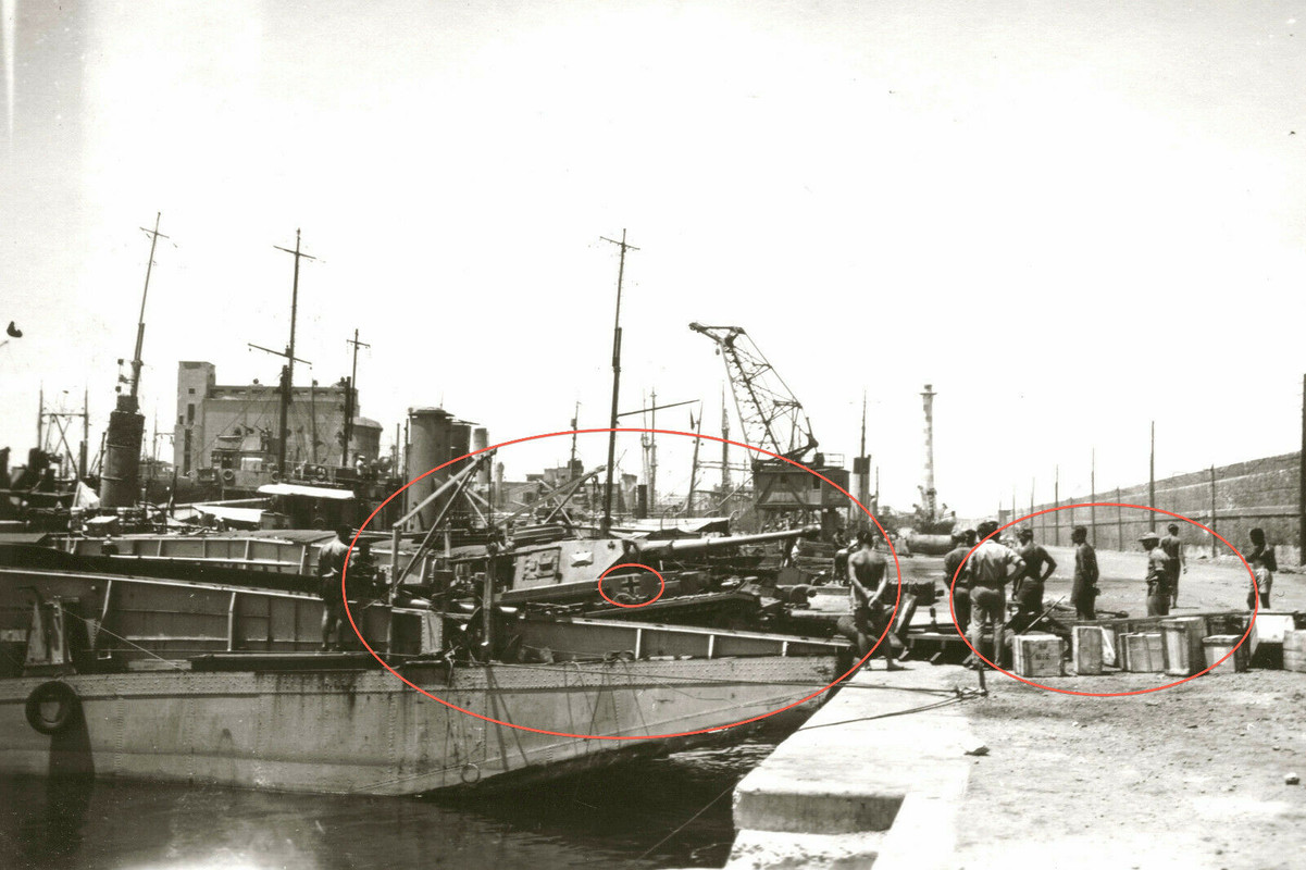 Orig. Foto Landungsflotille  Afrika-Korps Fährprahm Panzer IV 19