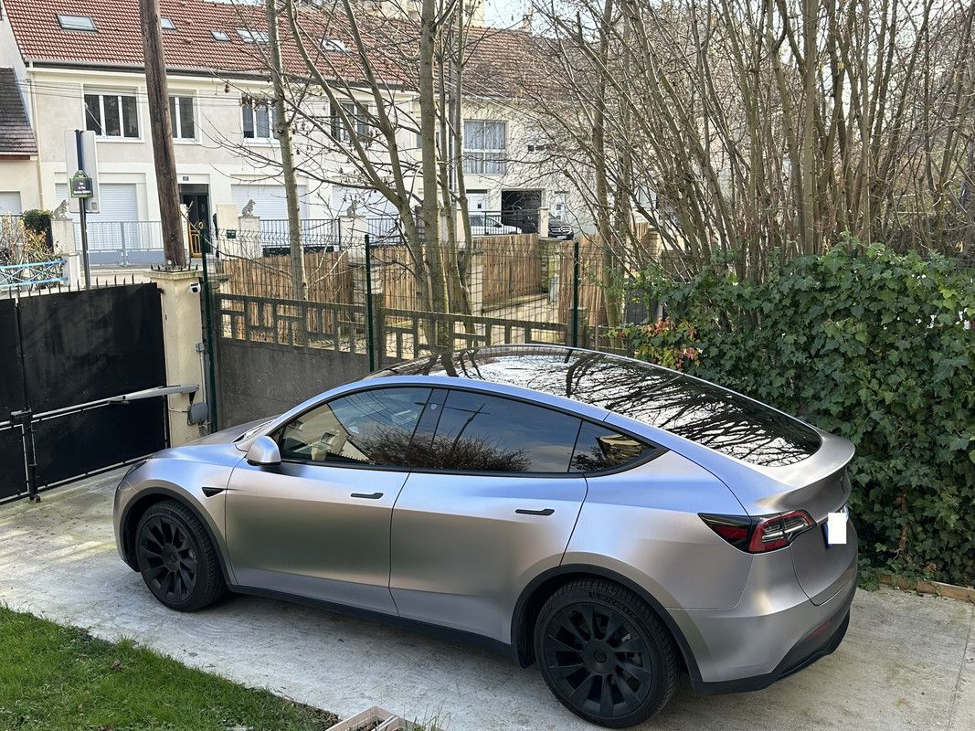 AB3F8EA7-46C3-411C-ADA8-03B9F2A885EB