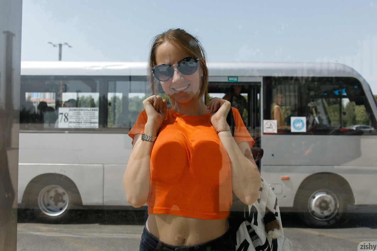 full_012_1417301529407702