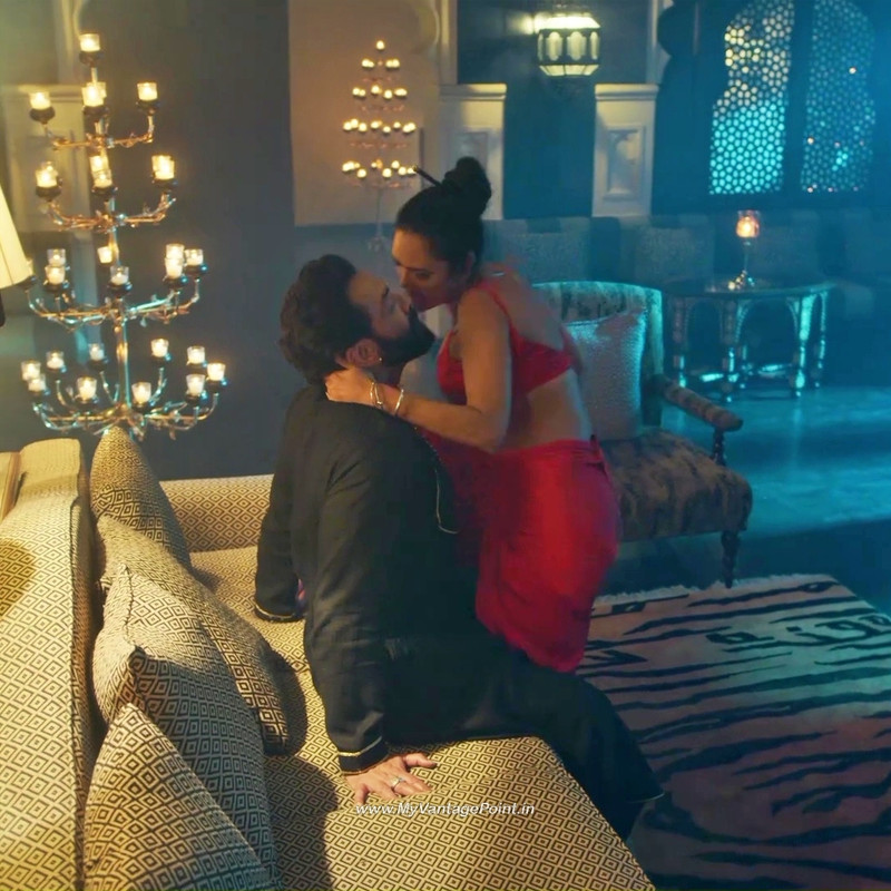 44Esha Gupta Hot in Aashram Web Series