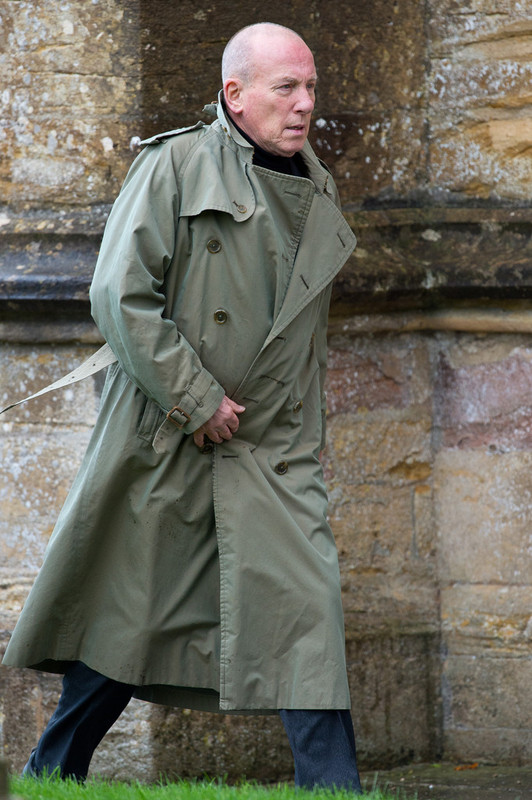 Christopher Timothy Funeral Held Lynda Bellingham 6TkTbb7Jaiex