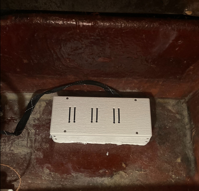 F36F6AE5-1CAB-401F-9A82-0ED811AA2E7E