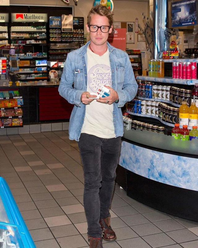 Маколей Калкин выглядит чертовски хорошо сейчас. Что случилось?