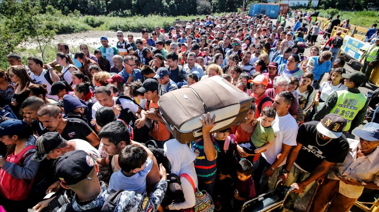 Aerolínea venezolana negocia con Estados Unidos para repatriar a venezolanos
