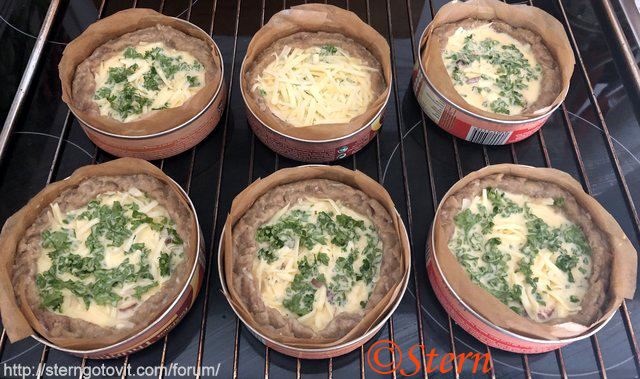 Котлеты в духовке с начинкой