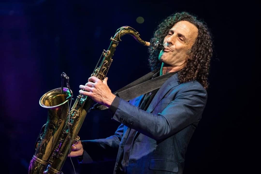 Саксофон кенни. Кенни Джи. Саксофонист Кенни Джи. Kenny g 2021. Kenny g саксофон.