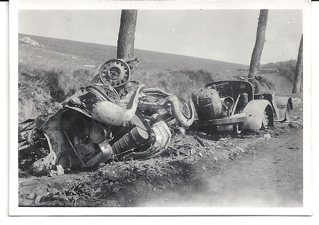 Orig.Foto zerstörte Russische Autos Fahrzeuge Rü