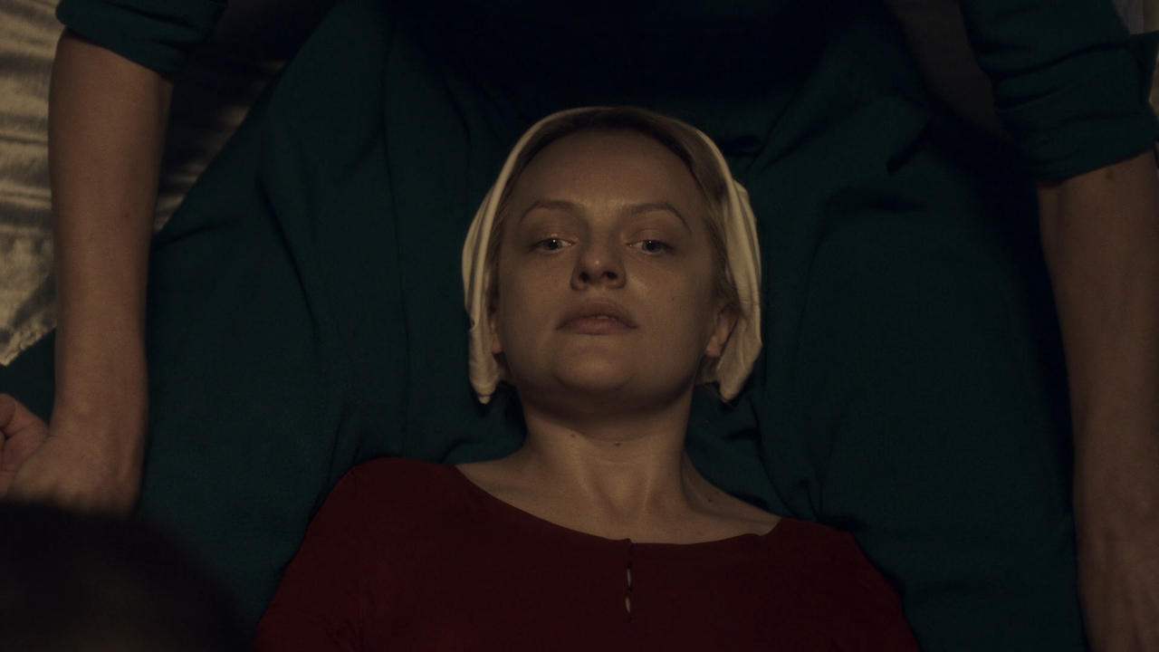 The.Handmaids.Tale.S01E01.Difred.ITA.ENG.1080p.BluRay.x264-MeM.mkv_snapshot_31.51_[2021.01.25_19.59.