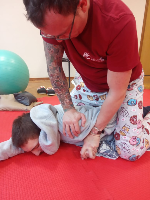 8F4A6E7B-283A-4C97-910E-320971272BDF