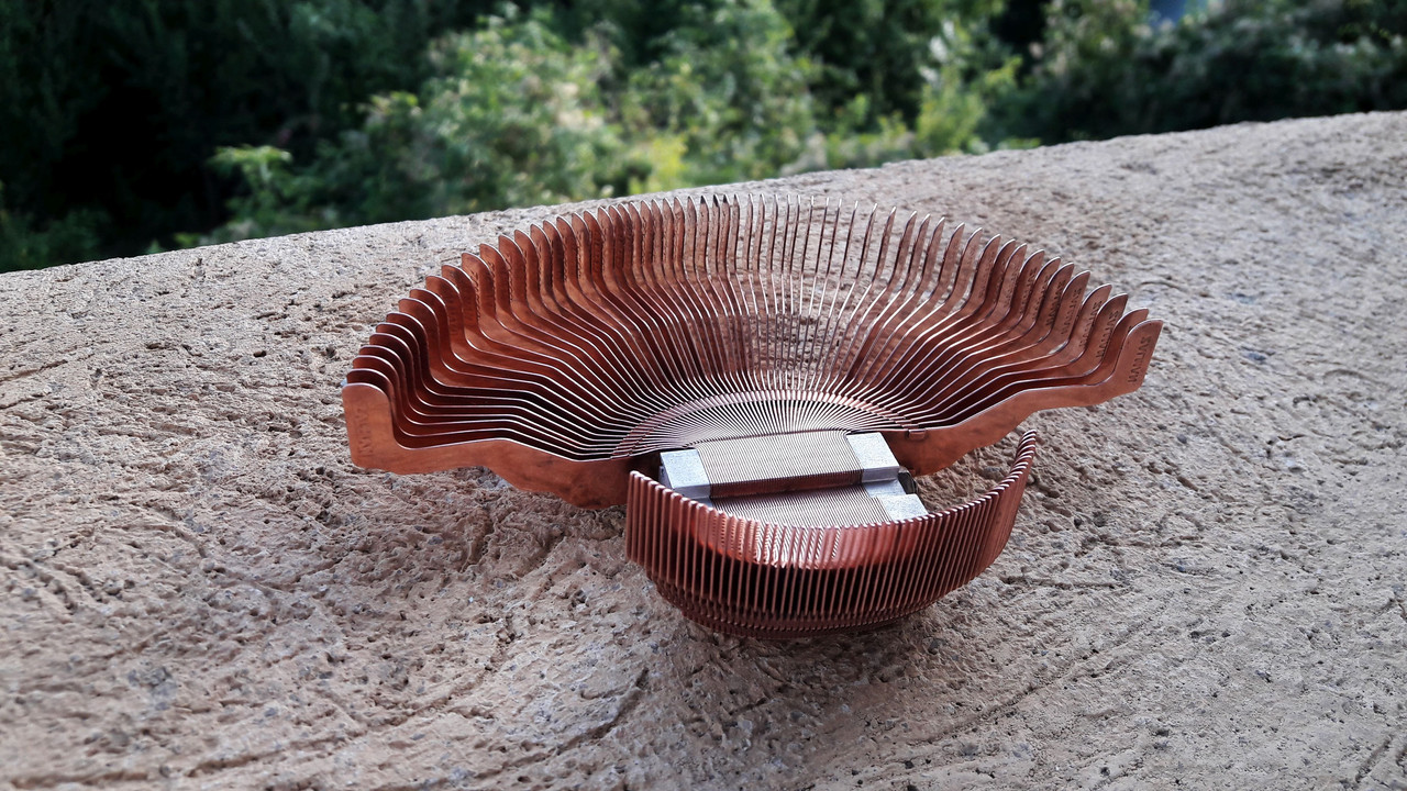 ATI9800PRO-ZLMVF700CU_34