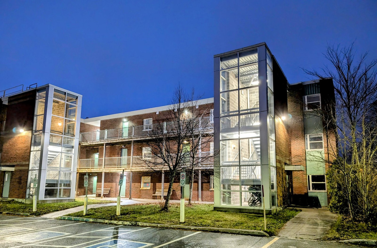 PXL_20241127_201708322.MP~2