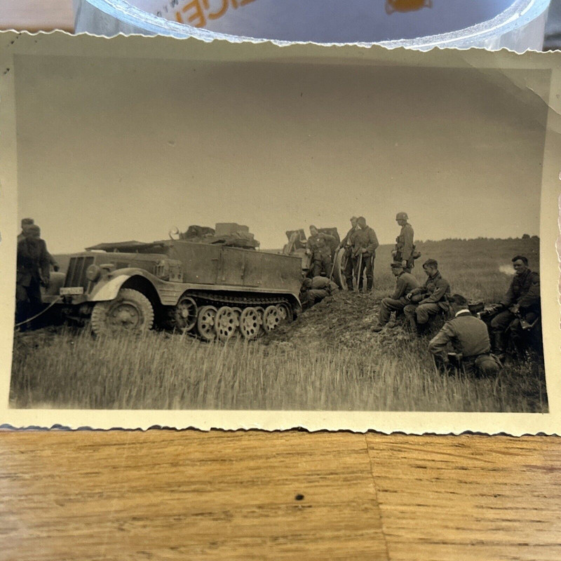 Foto Wk2 Soldat Wehrmacht Kampf Front Kettenfahrzeug Halbkette (1)