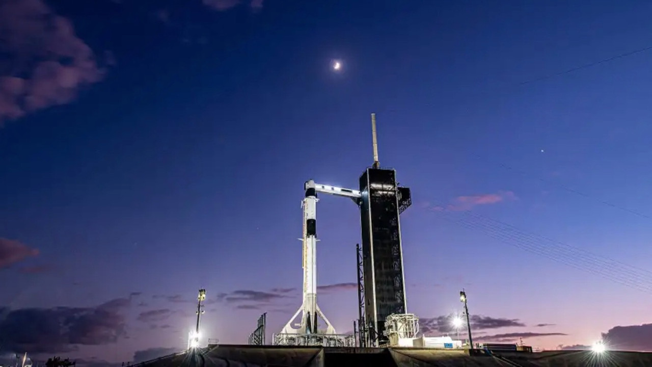 Cohete dañado de SpaceX retrasa la próxima misión de astronautas de la NASA