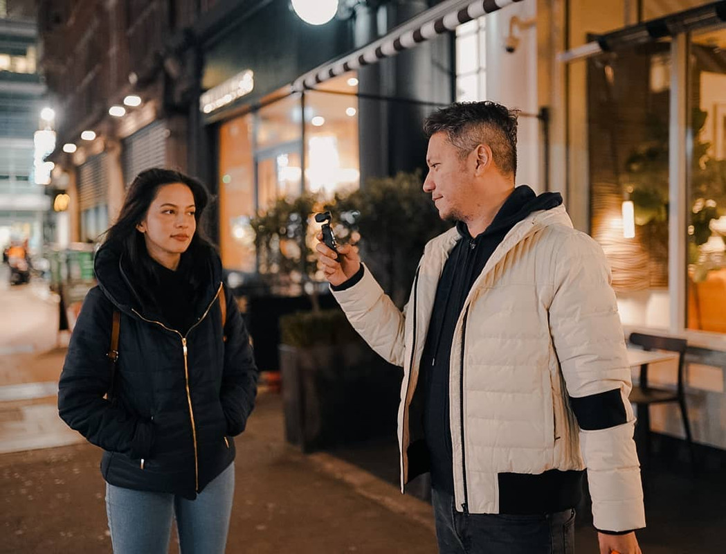 Gading Marten dan Juria Hartmans saat liburan di London