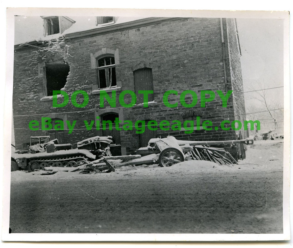 Wehrmacht zerstörte 88 Flak und SdKfz 251 Belgie