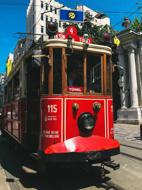 Redtram-Train.jpg